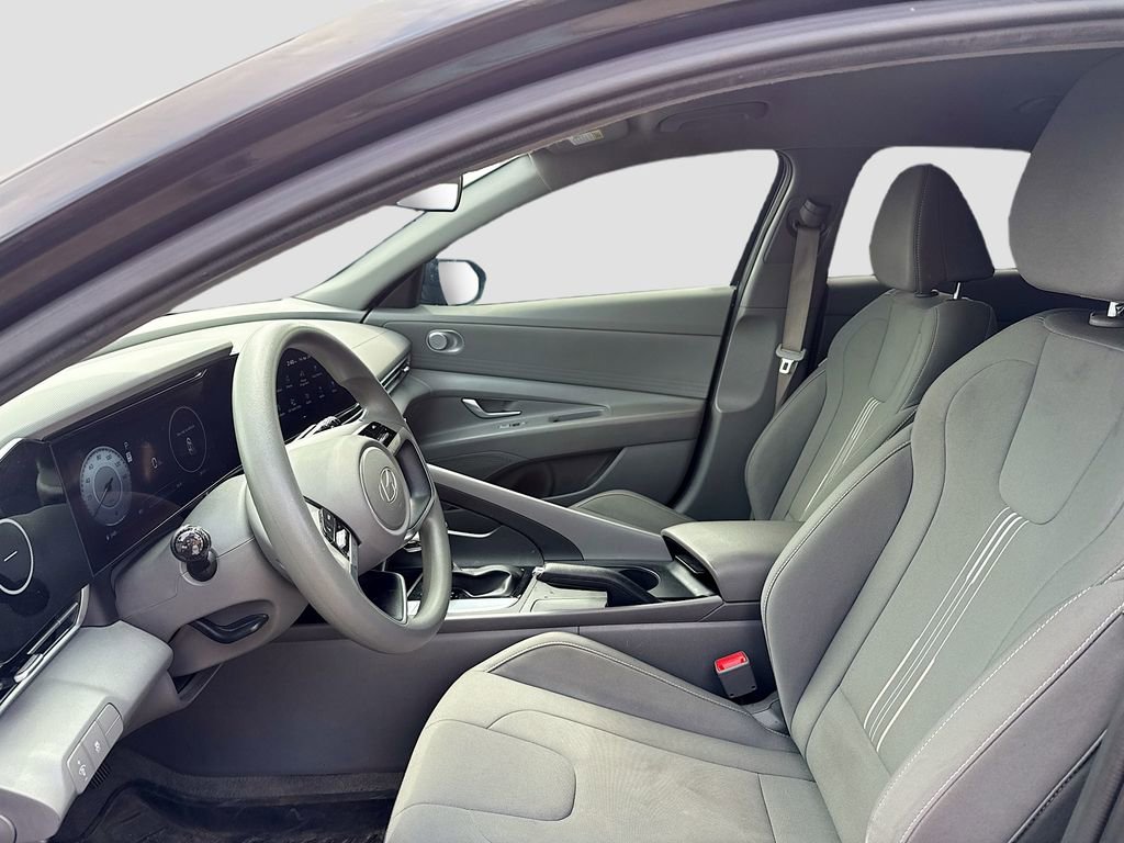 Used 2024 Hyundai Elantra SEL FWD image 10