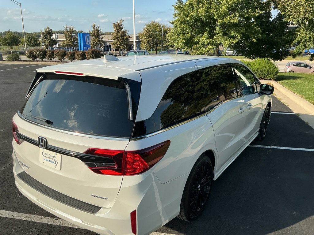 Used 2025 Honda Odyssey Sport-L image 12