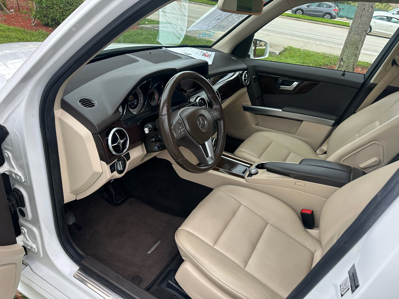 Used 2015 Mercedes-Benz GLK 350 4MATIC image 12