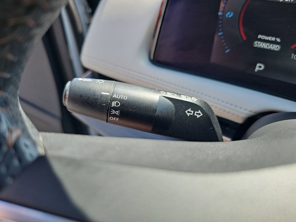 Used 2023 Nissan Ariya FWD image 29