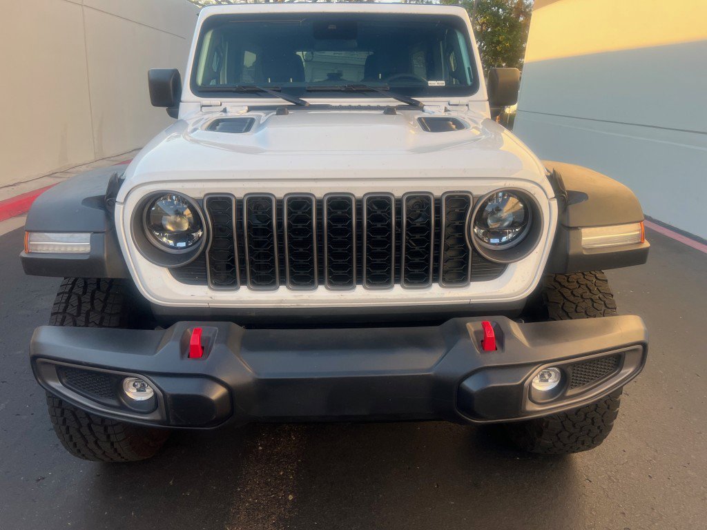 Used 2025 Jeep Wrangler Unlimited Rubicon image 6