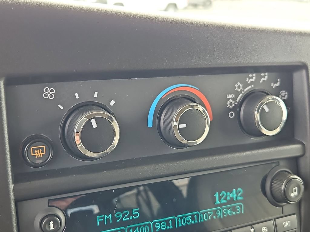 Used 2023 Chevrolet Express 3500 LS RWD image 18