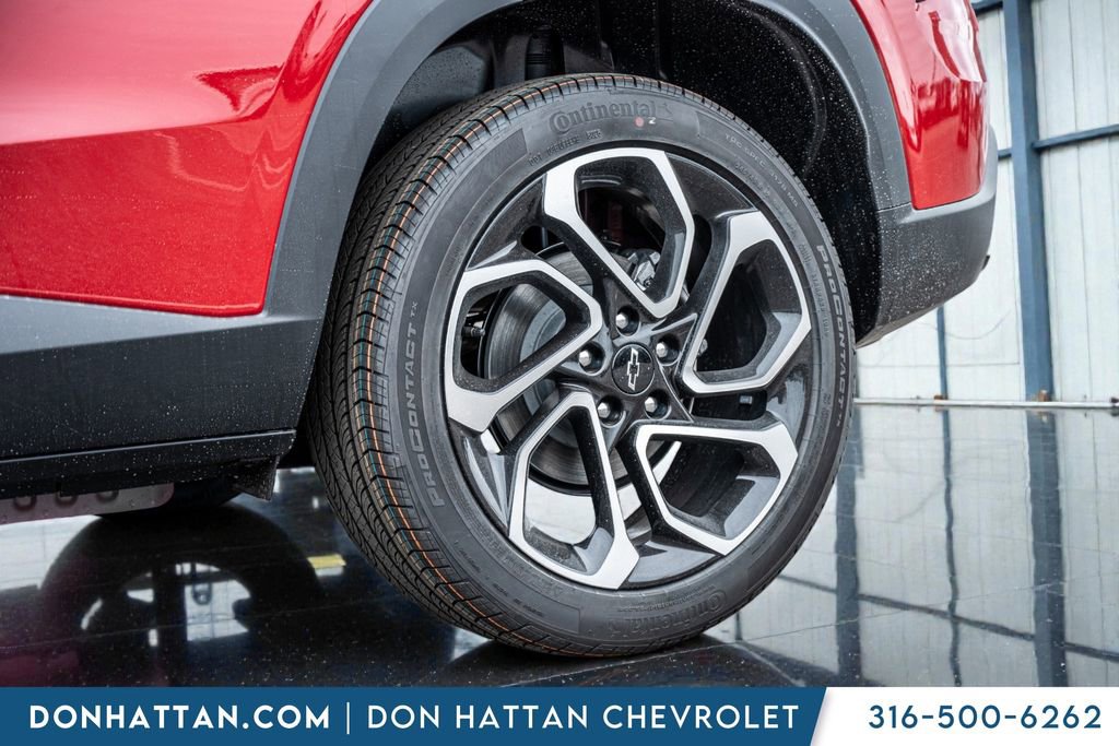 New 2026 Chevrolet Trax RS w/ Sunroof Package FWD image 38