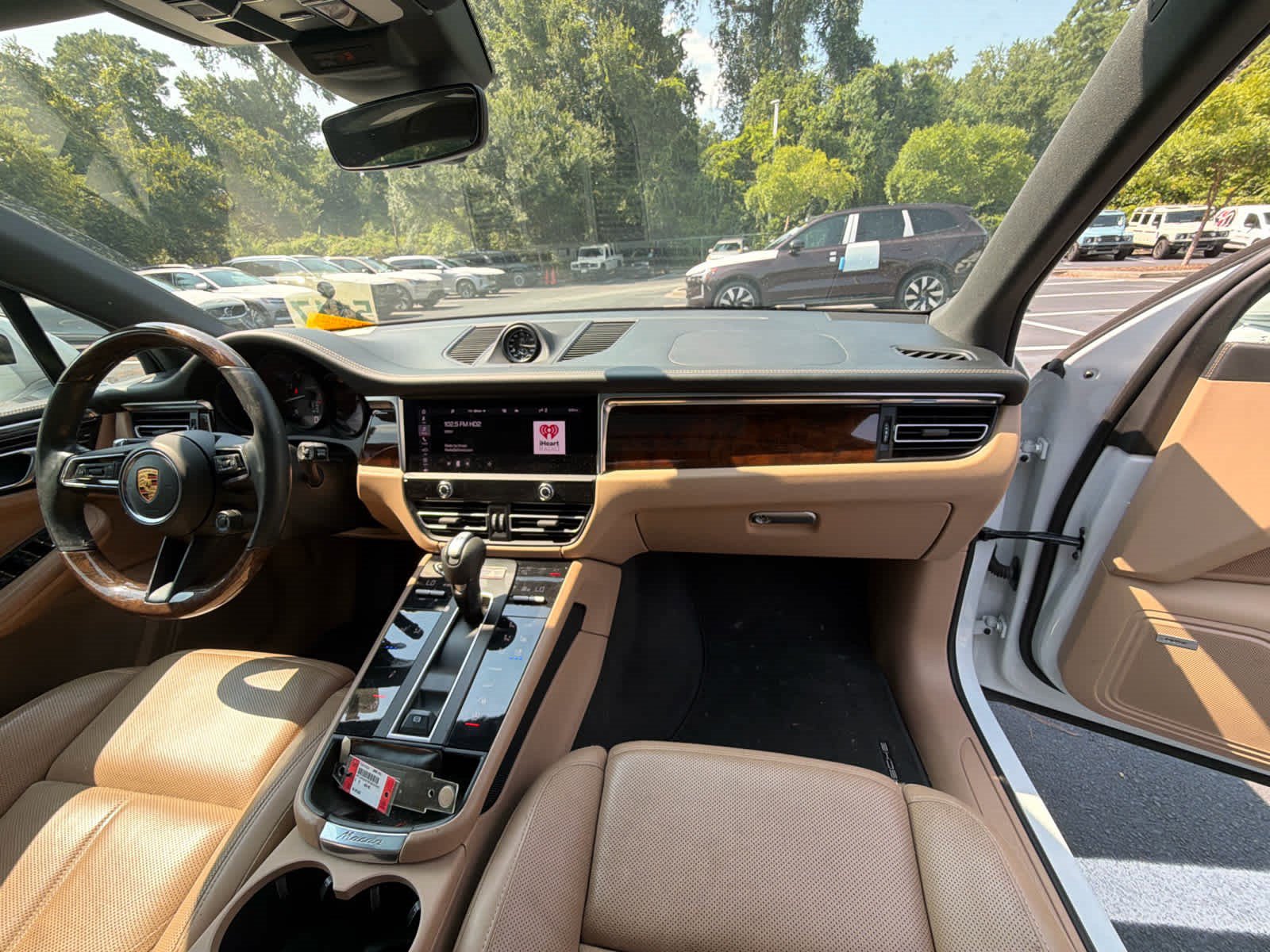 Used 2023 Porsche Macan AWD/4WD image 19