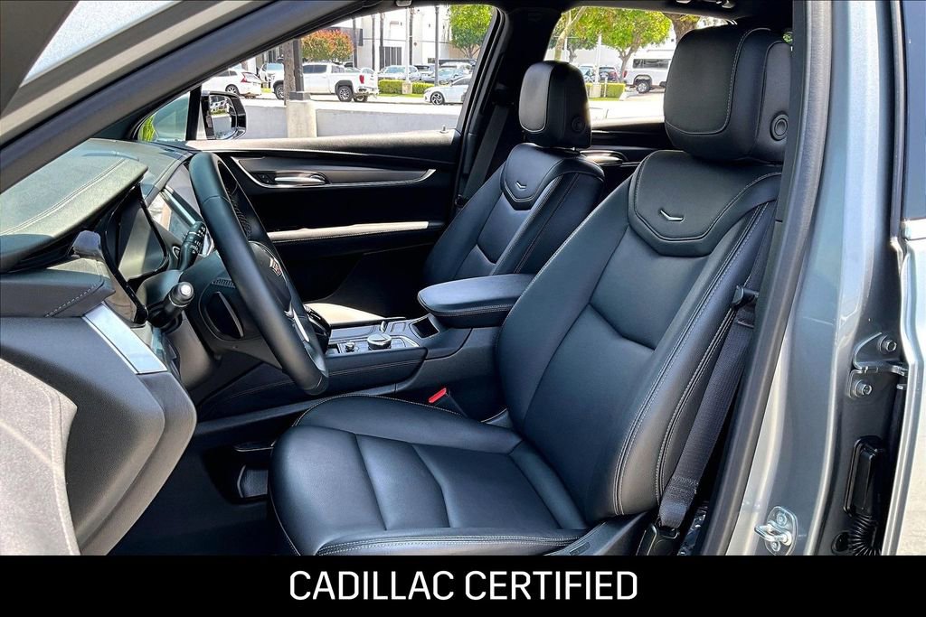 Used 2024 Cadillac XT5 Luxury w/ LPO, Floor Liner Package AWD/4WD image 10