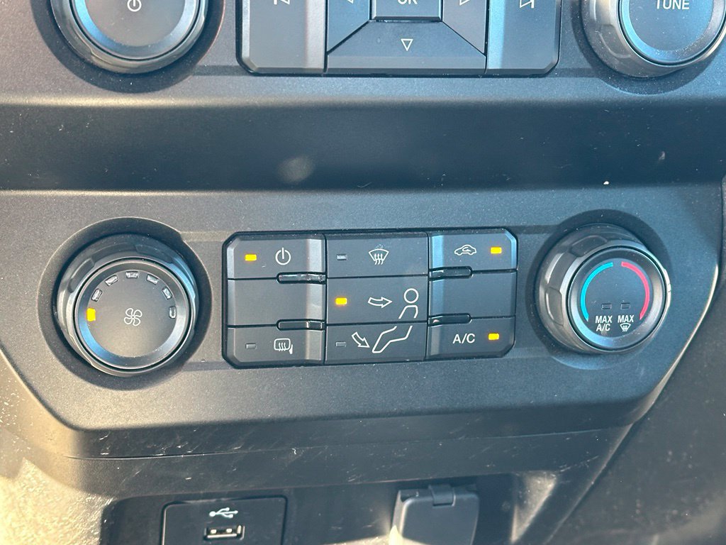 Used 2021 Ford F250 XL w/ STX Appearance Package AWD/4WD image 15
