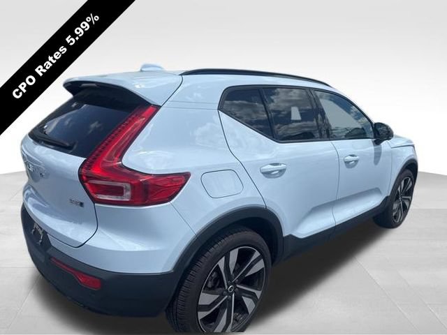 Certified 2024 Volvo XC40 B5 Plus w/ Climate Package AWD/4WD image 11