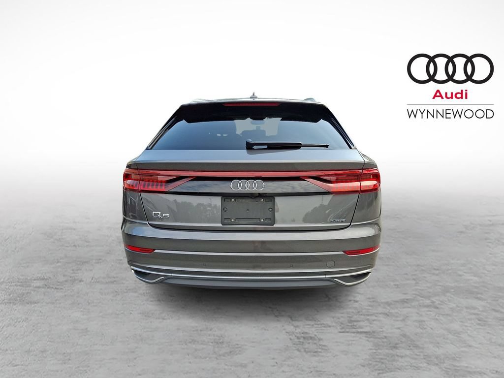 Used 2019 Audi Q8 Prestige w/ Luxury Package AWD/4WD image 5