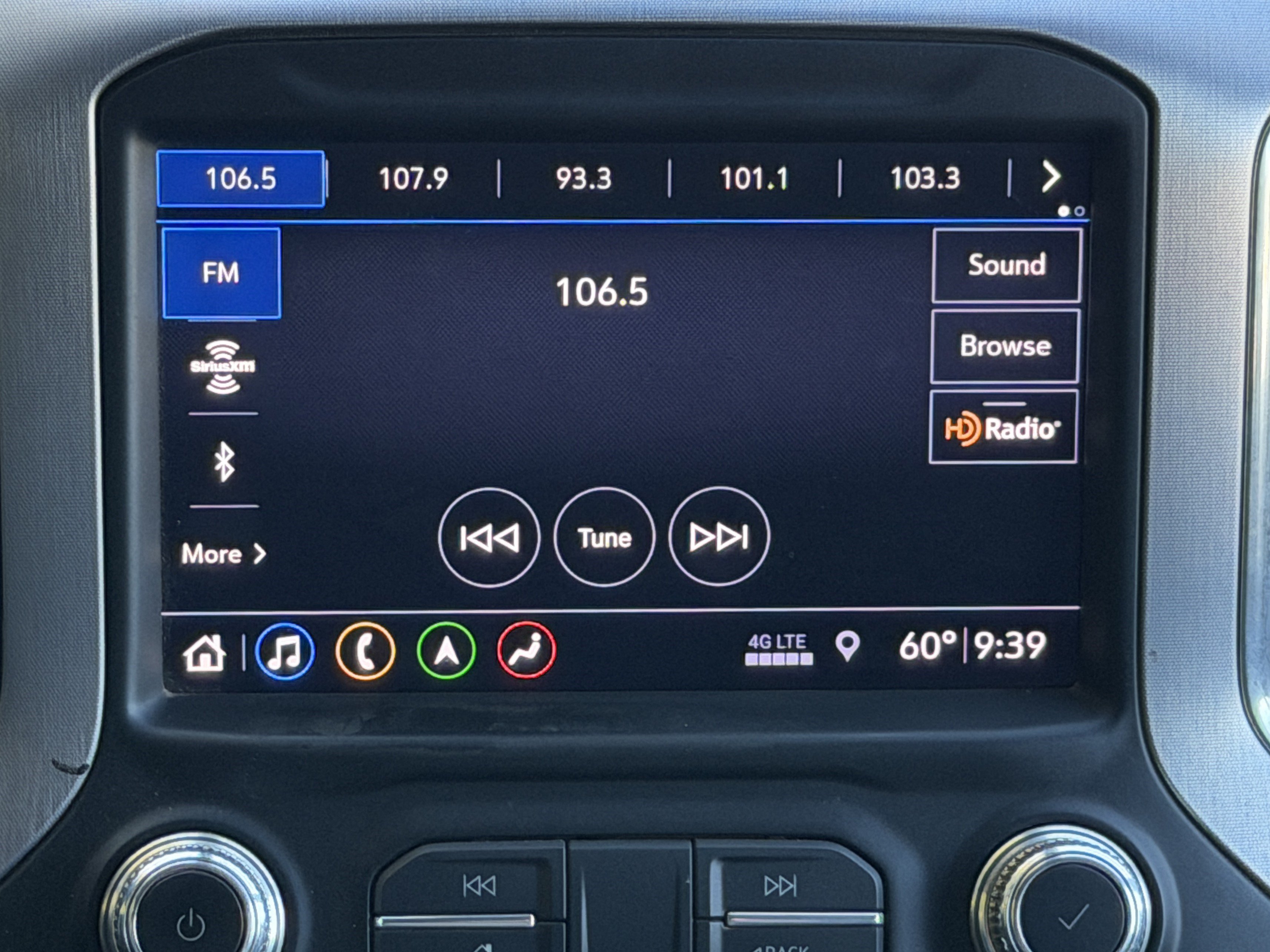 Used 2019 GMC Sierra 1500 SLT w/ SLT Premium Plus Package AWD/4WD image 9