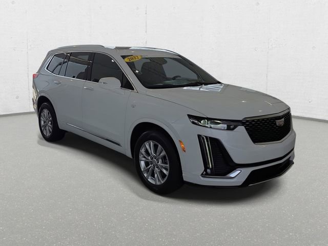 Certified 2022 Cadillac XT6 Luxury w/ LPO, Floor Liner Package AWD/4WD image 3