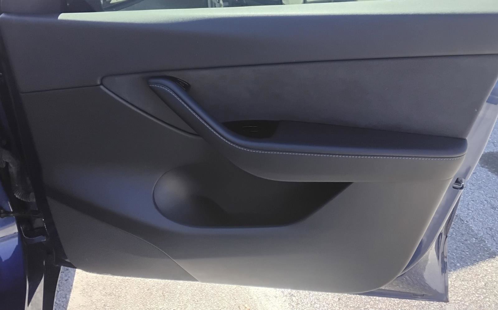 Used 2021 Tesla Model Y Long Range image 24