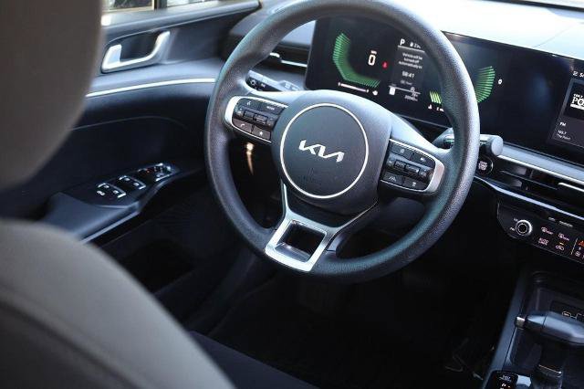 Used 2025 Kia K5 LXS FWD image 23