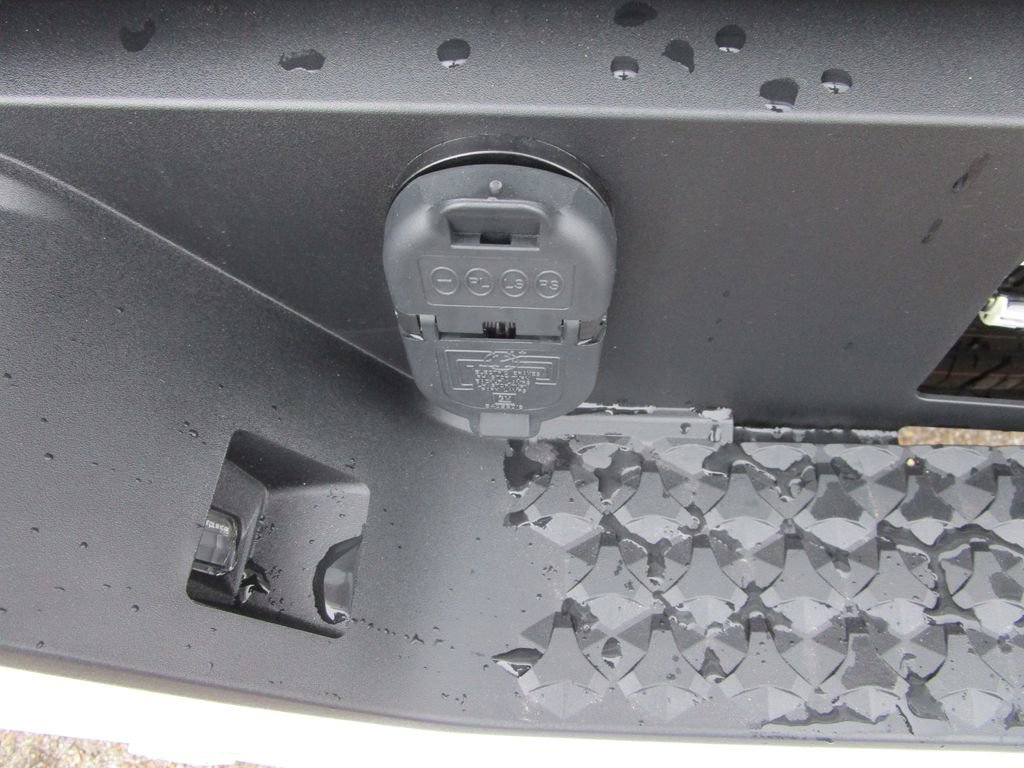 New 2026 GMC Canyon Elevation image 10