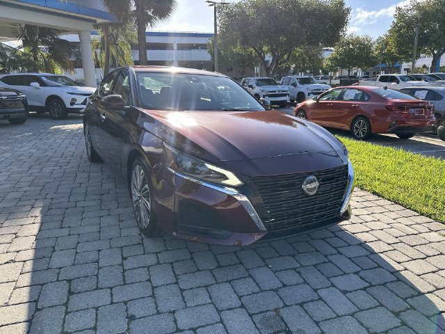 Used 2023 Nissan Altima 2.5 SL FWD image 17