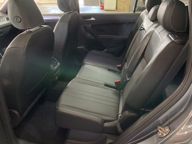 Certified 2023 Volkswagen Tiguan SE R-Line FWD image 11
