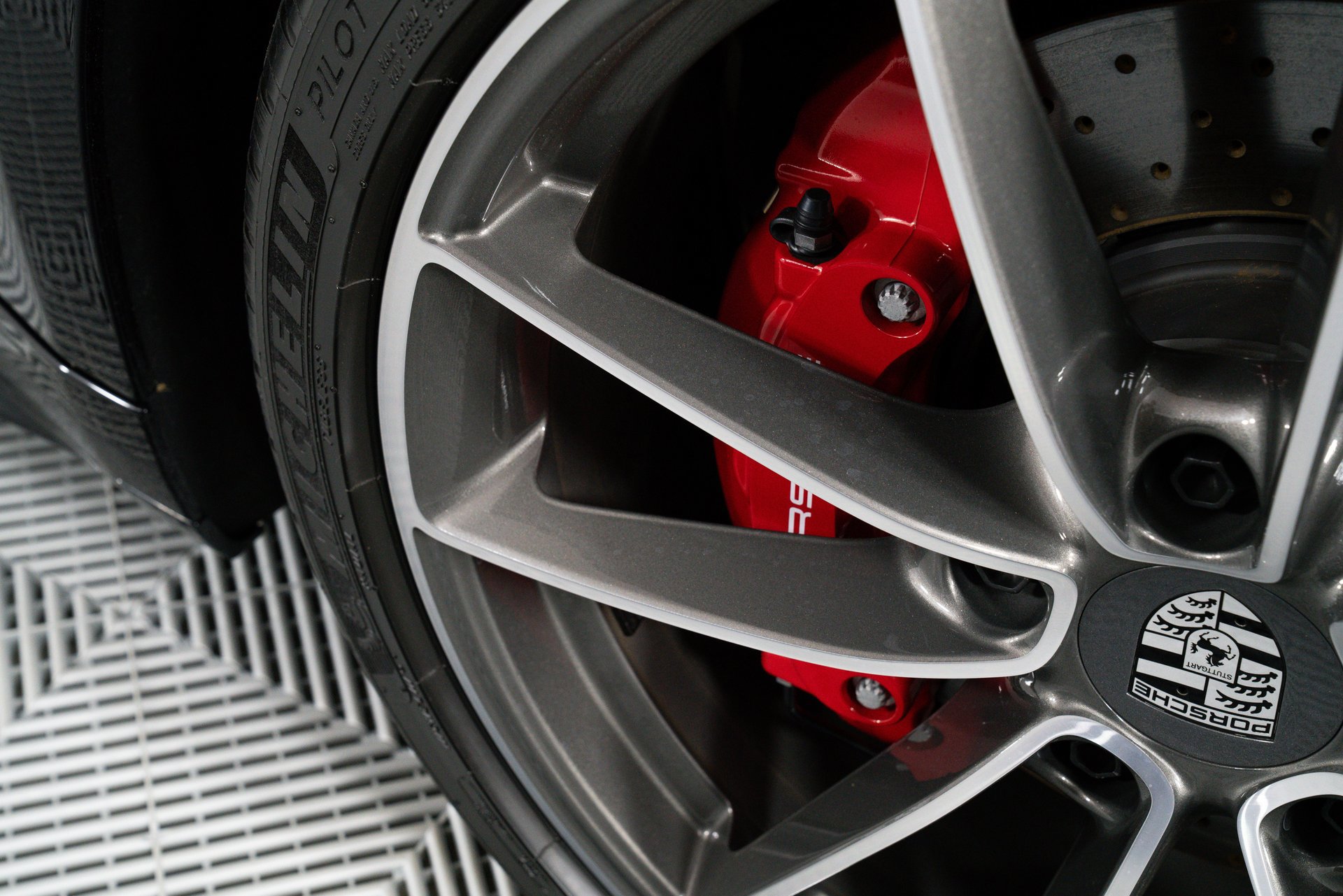 Used 2024 Porsche 911 Targa 4S w/ Premium Package image 37