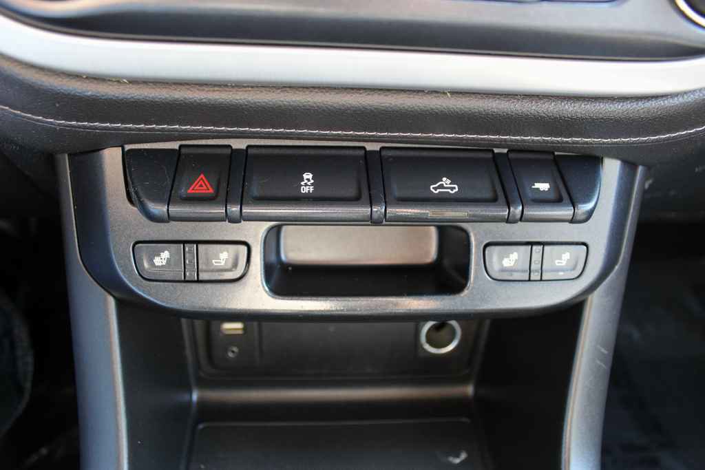 Used 2016 GMC Canyon SLT image 23