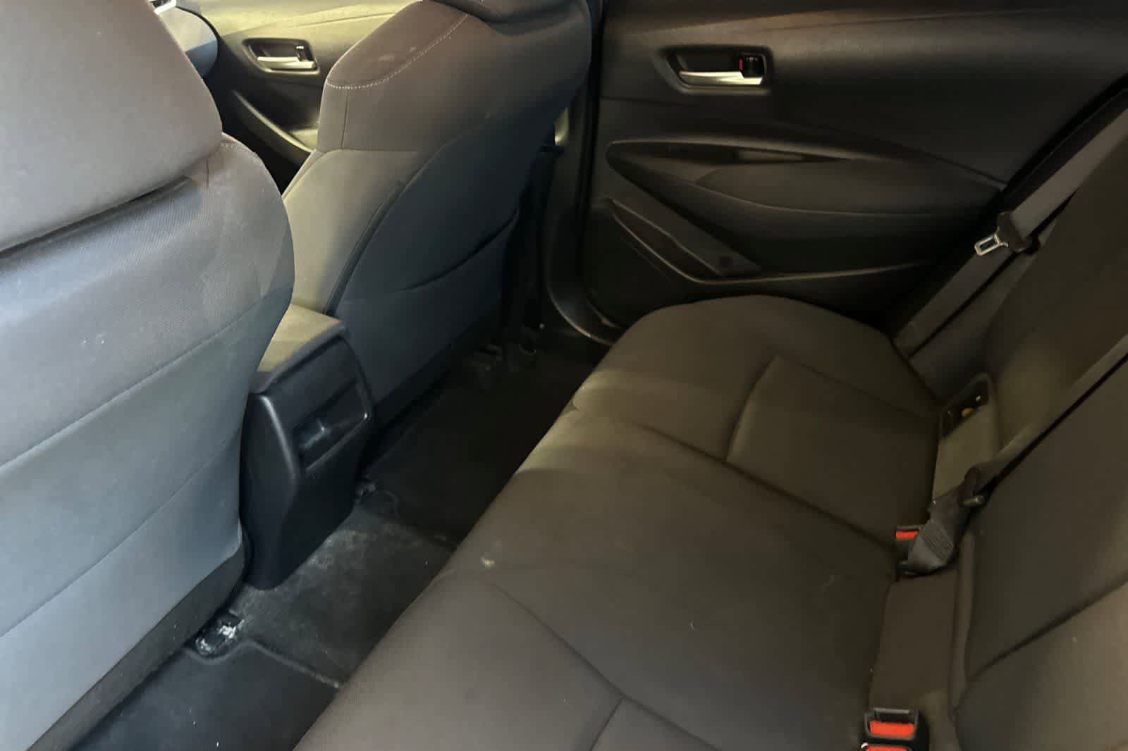 Used 2020 Toyota Corolla LE FWD image 5