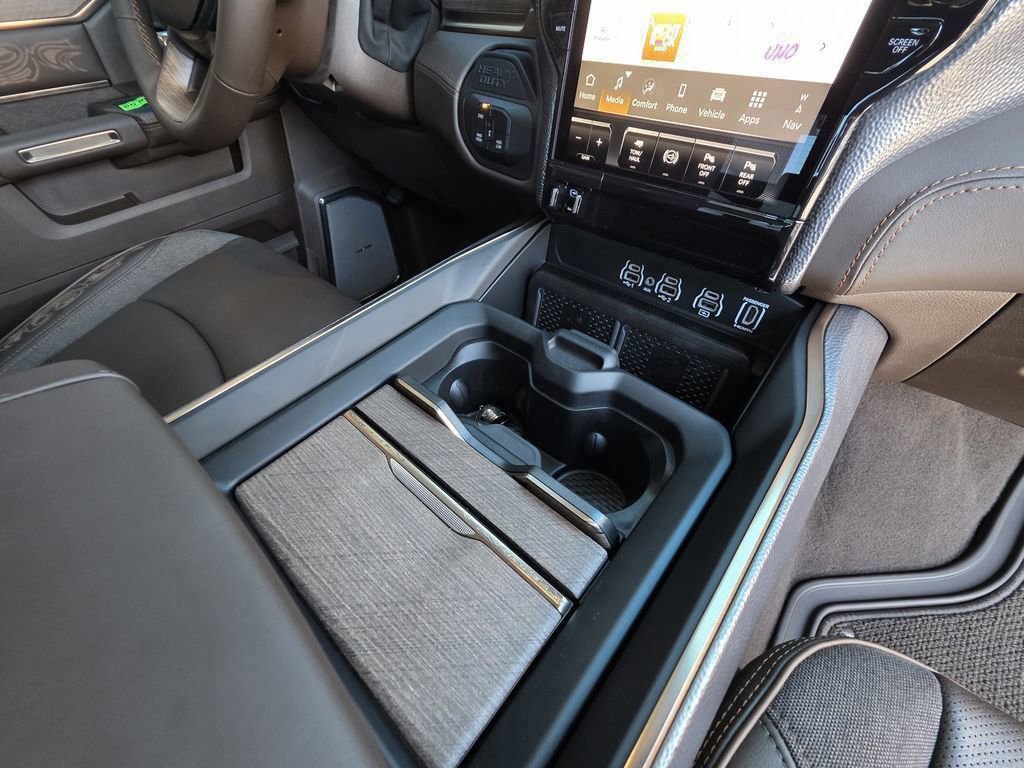 Used 2025 RAM 3500 Longhorn image 13