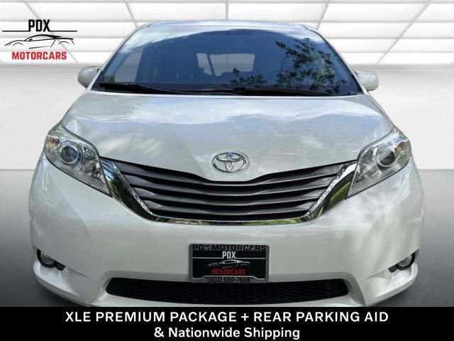 Used 2017 Toyota Sienna XLE Premium FWD image 11