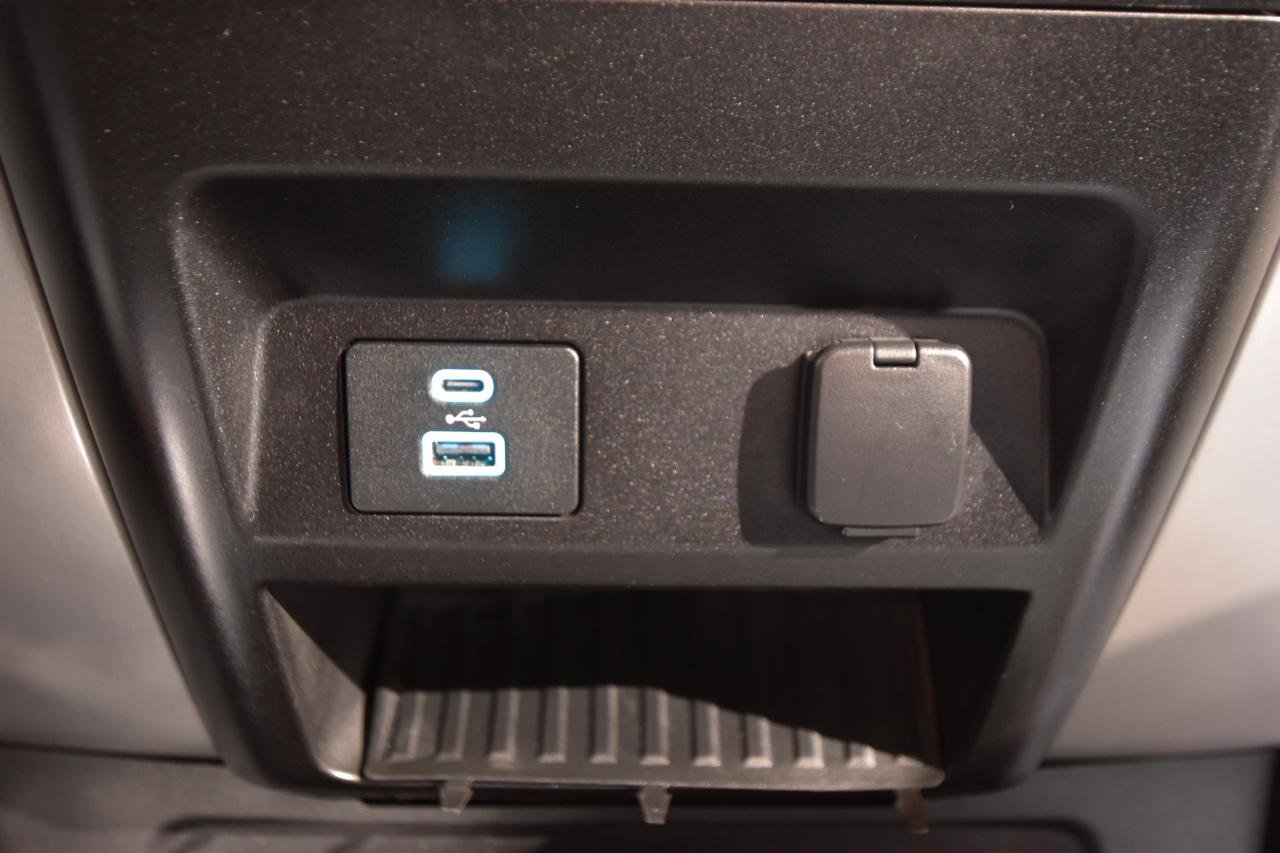 Used 2020 Ford F350 Lariat w/ Lariat Ultimate Package image 43