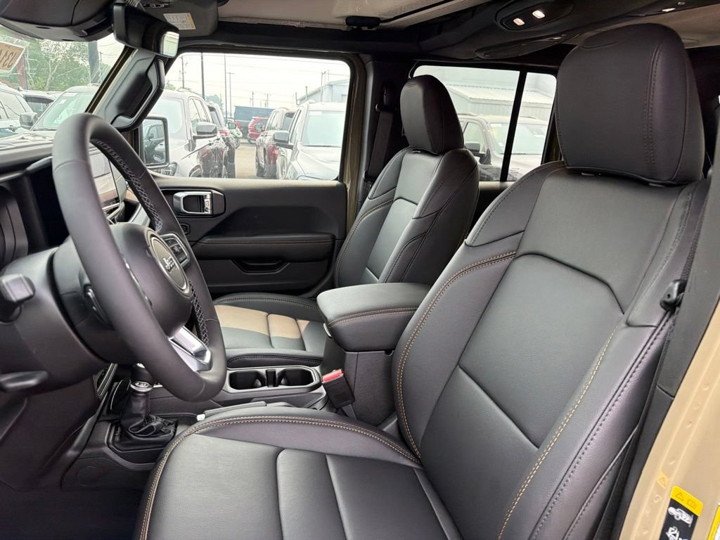 New 2026 Jeep Wrangler Unlimited Sahara AWD/4WD image 19