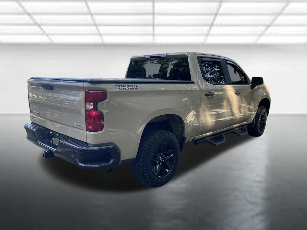 Used 2023 Chevrolet Silverado 1500 Custom Trail Boss AWD/4WD image 4