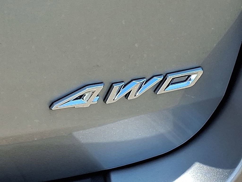Used 2023 Ford Explorer XLT w/ Equipment Group 202A AWD/4WD image 34