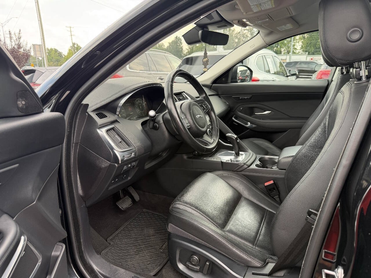 Used 2018 Jaguar E-PACE SE AWD/4WD image 7