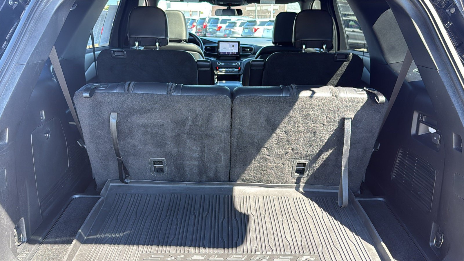 Used 2020 Ford Explorer XLT w/ Equipment Group 202A AWD/4WD image 24