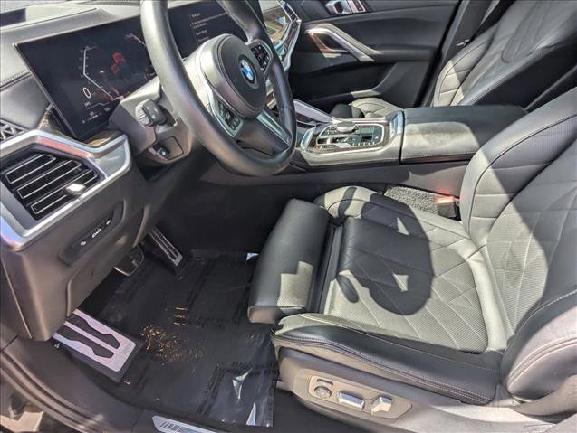 Certified 2024 BMW X6 xDrive40i w/ Premium Package image 17