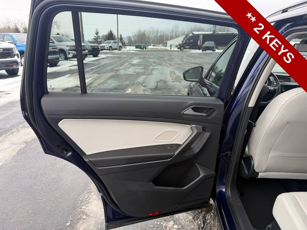 Used 2021 Volkswagen Tiguan SE image 21