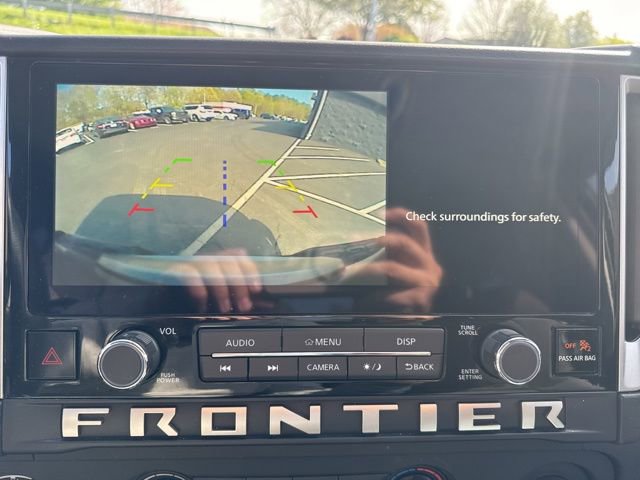 Used 2025 Nissan Frontier SV image 23