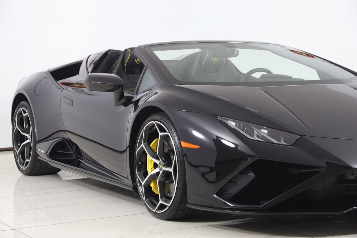 Used 2023 Lamborghini Huracan EVO RWD image 70
