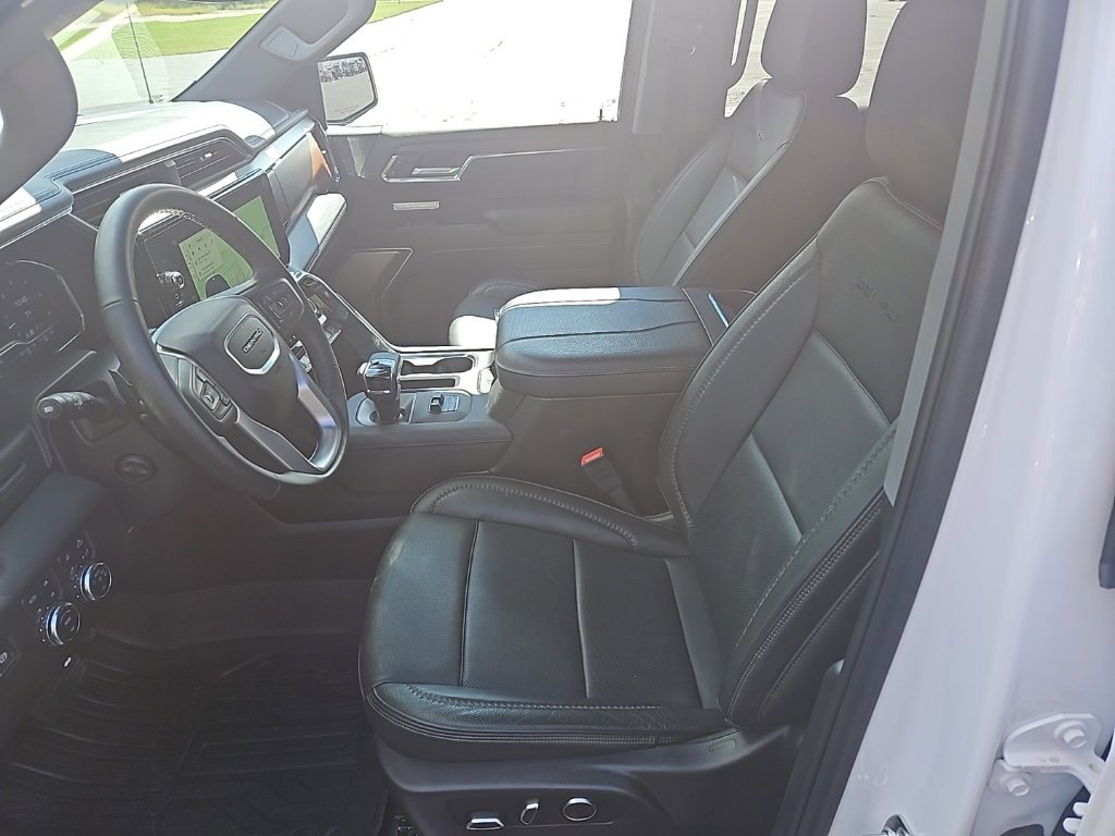 Used 2025 GMC Sierra 1500 Denali image 17