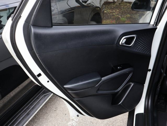 Used 2021 Kia Soul EX image 16