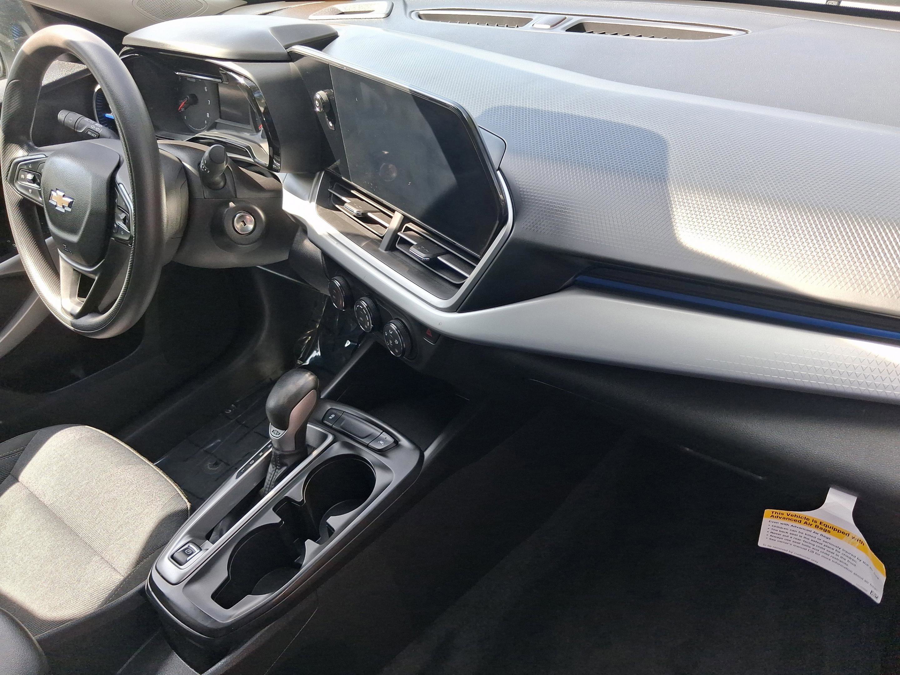 Used 2024 Chevrolet Trax LS w/ Driver Confidence Package FWD image 32