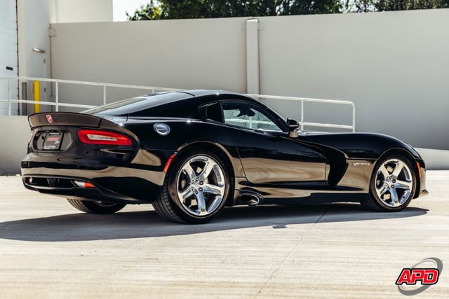 Used 2017 Dodge Viper SRT-10 RWD image 4