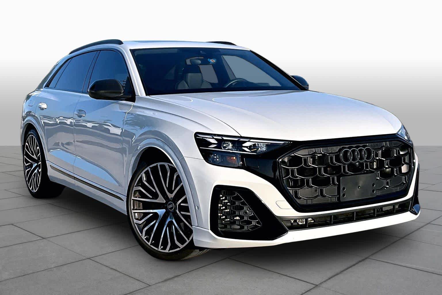 Used 2024 Audi SQ8 Prestige AWD/4WD image 3