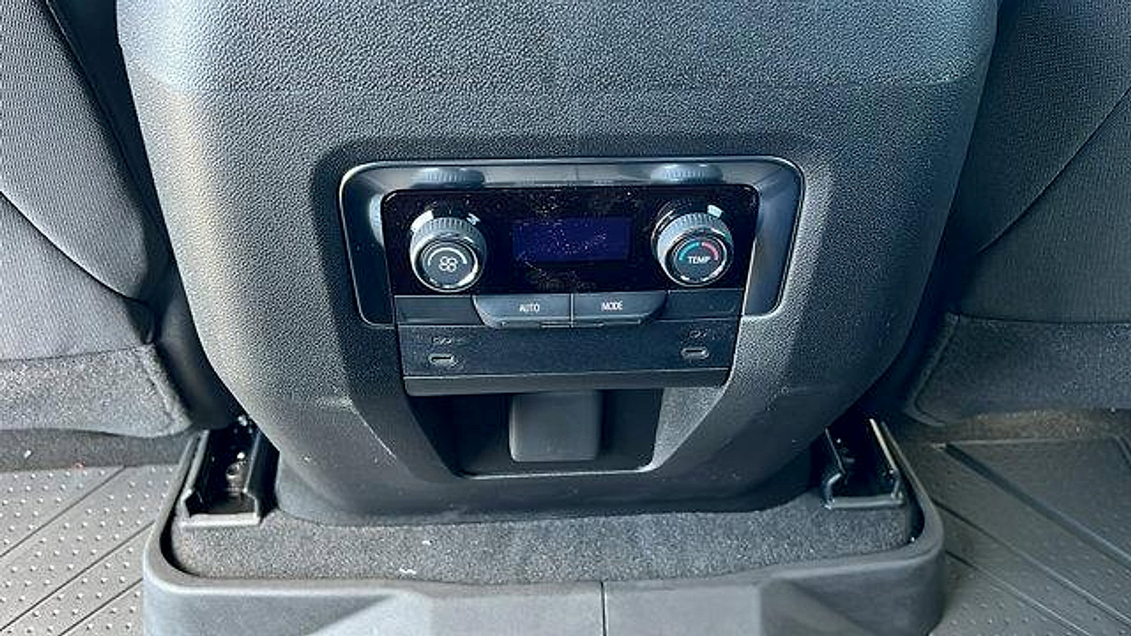 New 2026 Chevrolet Suburban LS image 16