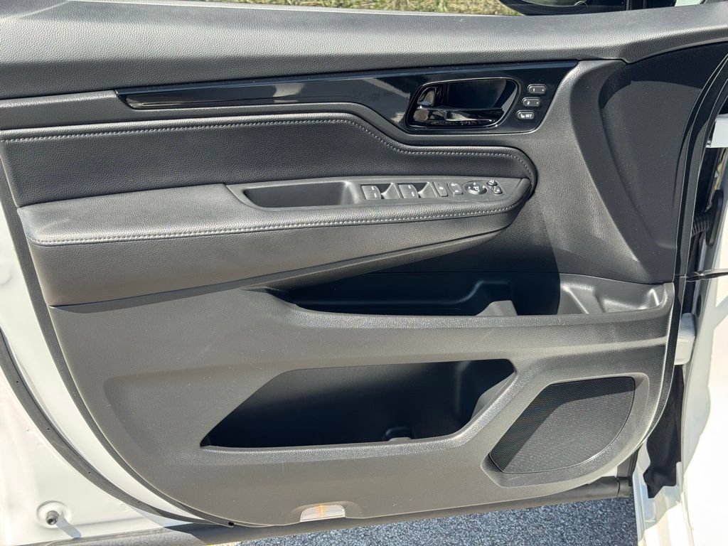 Used 2024 Honda Odyssey Elite image 17