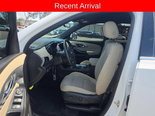 Used 2023 Chevrolet Traverse LT w/ LPO, Cargo Package AWD/4WD image 11