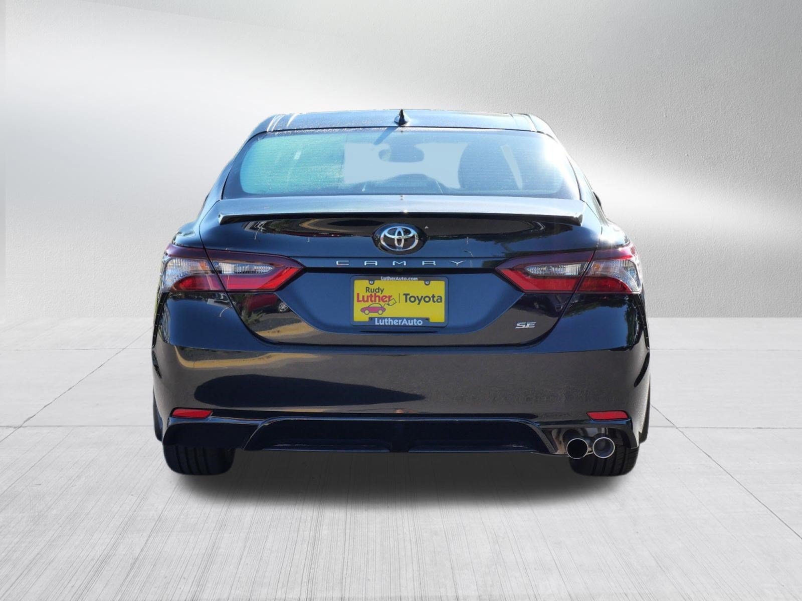 Used 2024 Toyota Camry SE w/ Protection Package (Q2) (TMS) FWD image 7