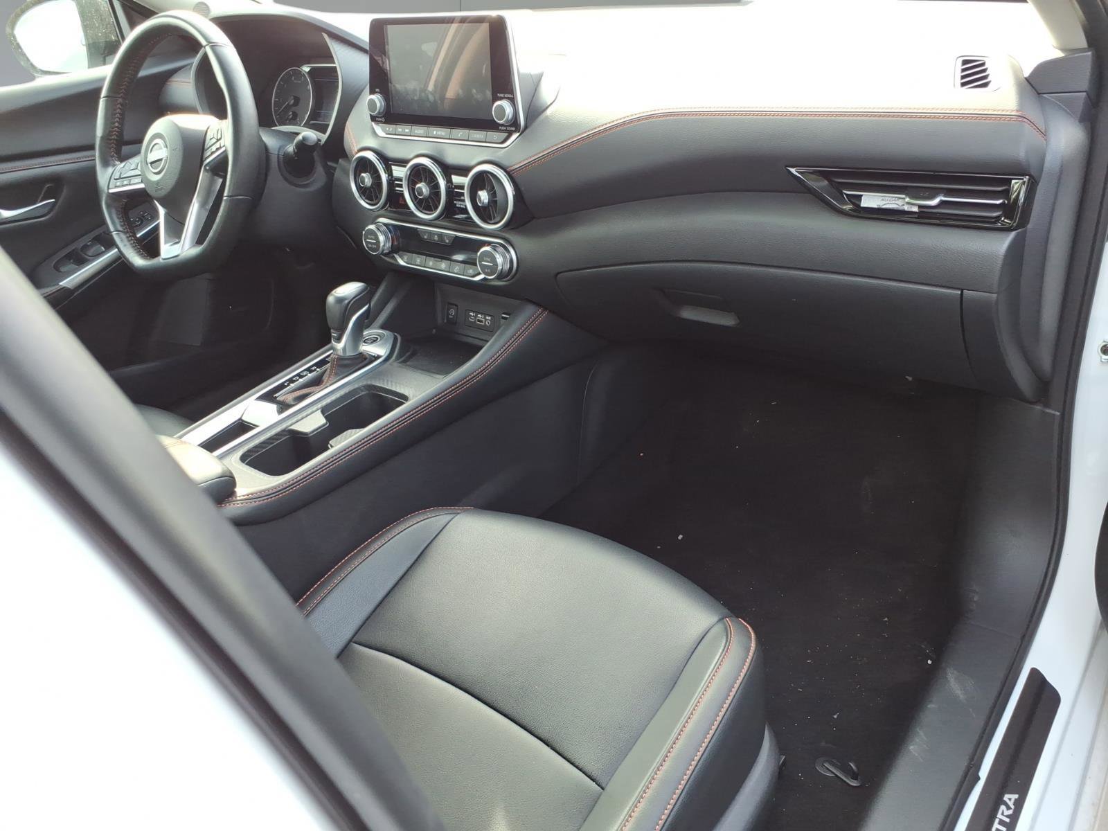 Used 2024 Nissan Sentra SR w/ SR Premium Package FWD image 9