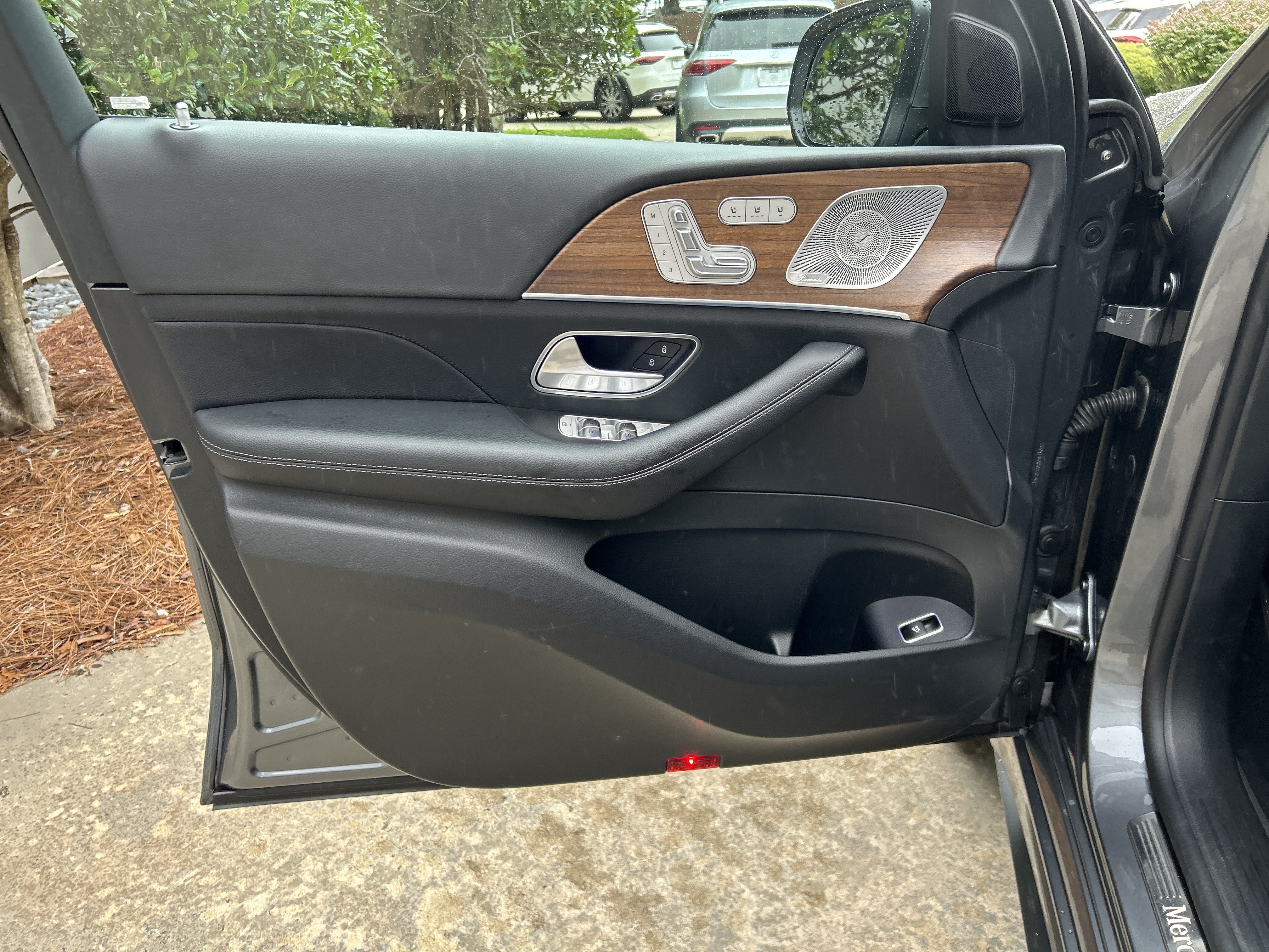 Certified 2025 Mercedes-Benz GLE 350 4MATIC image 16