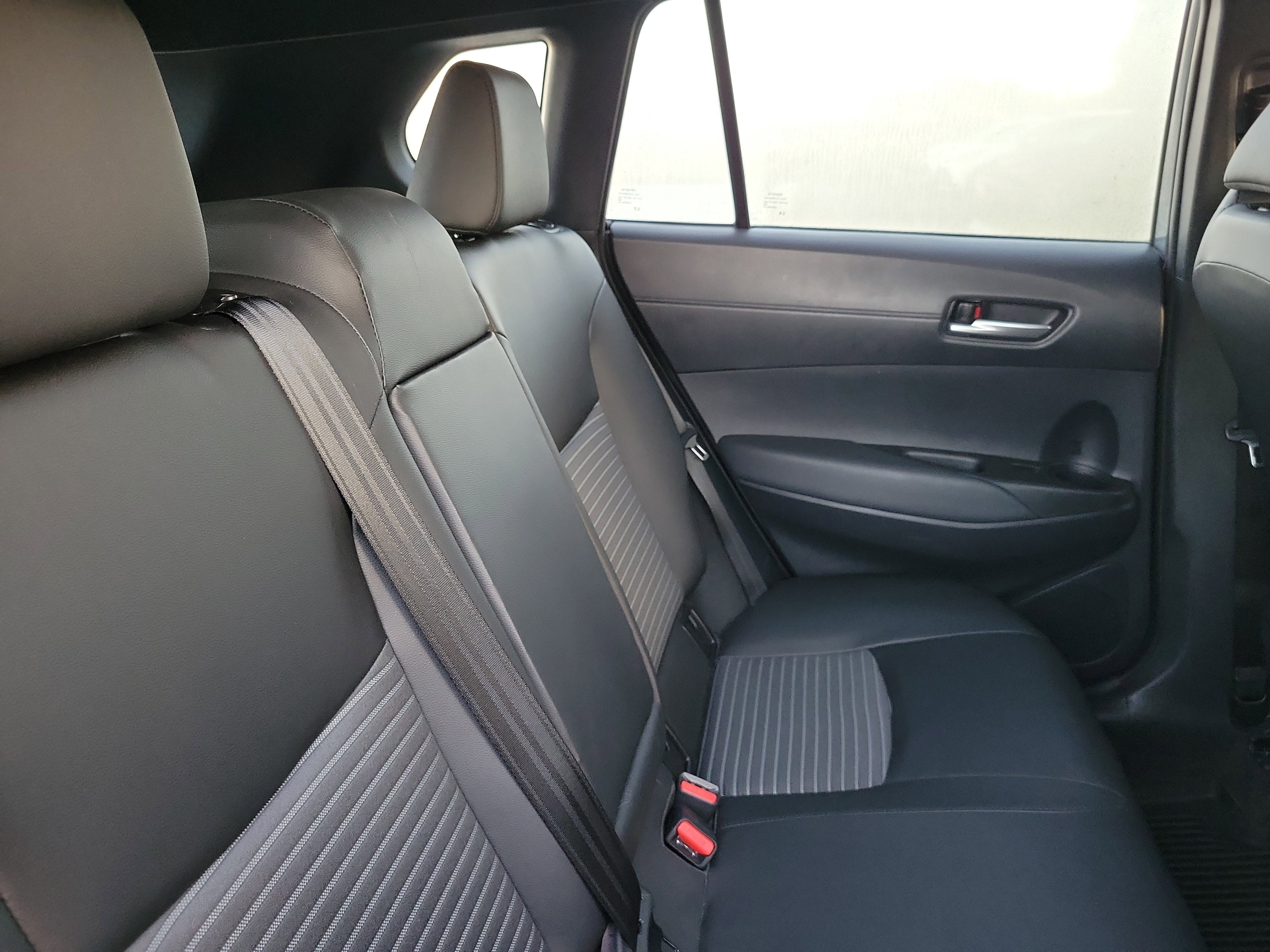 Used 2024 Toyota Corolla Cross SE image 15