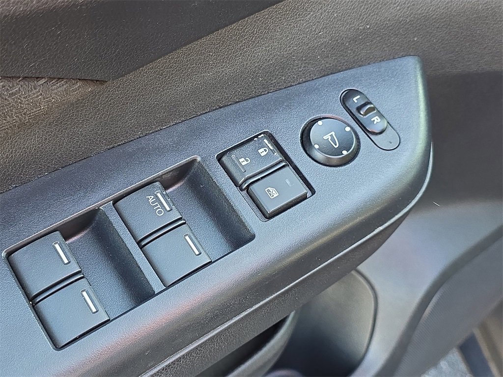 Used 2016 Honda CR-V EX image 17