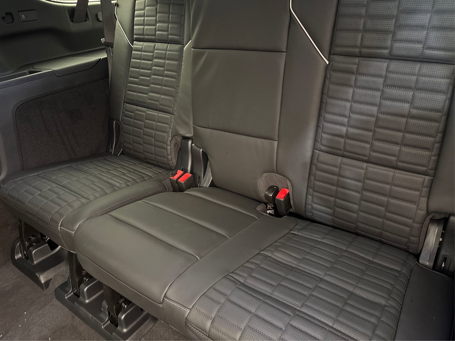 New 2025 Cadillac Escalade ESV Sport Platinum image 12