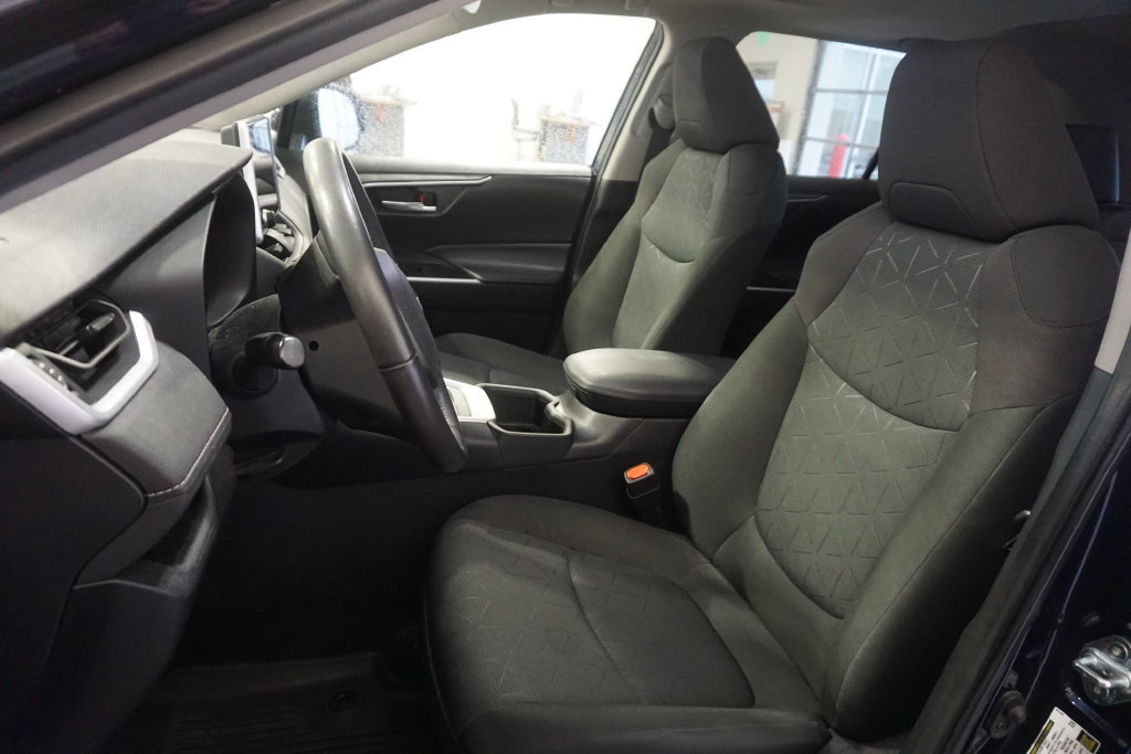 Used 2023 Toyota RAV4 XLE w/ Convenience Package AWD/4WD image 19