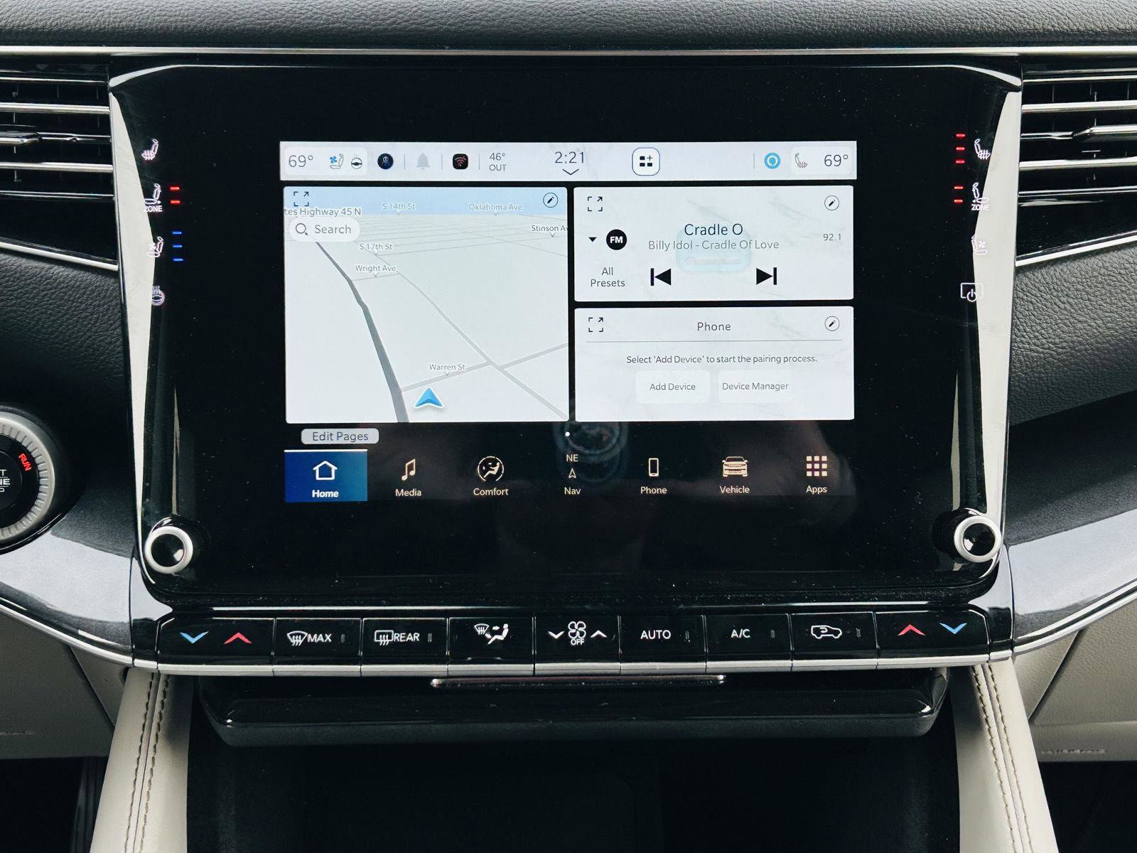 Used 2024 Jeep Wagoneer L 4WD w/ HD Trailer Tow Package image 23